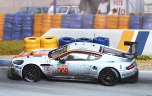 Aston Martin DBR9 (Le Mans 2008), IXO 