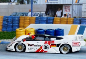 Le Mans-Sieger: Dauer Porsche 962 GT (Minichamps)