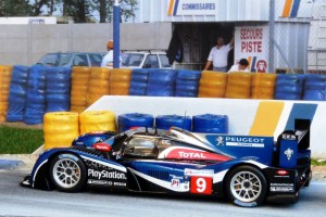 2. Platz in Le Mans 2011: Peugeot 908 (Modell: Spark)