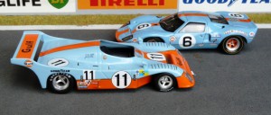 Le Mans Siege 12969 und 1975: Ford GT 40 (IXO), Mirage Ford Gr.8 (IXO), 