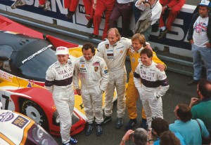 Le Mans 1988, vor dem Start (John Nielsen, Klaus Ludwig, Hans Stuck, Derek Bell, Martin Brundle), Foto des Herausgebers