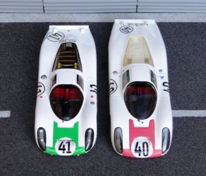 Porsche 907L Le Mans 1967, links Spark, rechts Ebbro