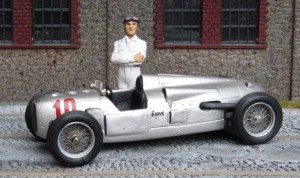 Auto Union Typ A (zum Vergleich: Modell von John Day)