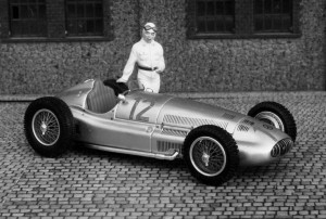 Mercedes-Benz W154/39, Großer Preis von Deutschland 1939 (Caracciola), Modell: Spark, in zeittypischer SW-Aufnahme