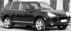 1280px-Porsche_Cayenne_S_2004_Seite